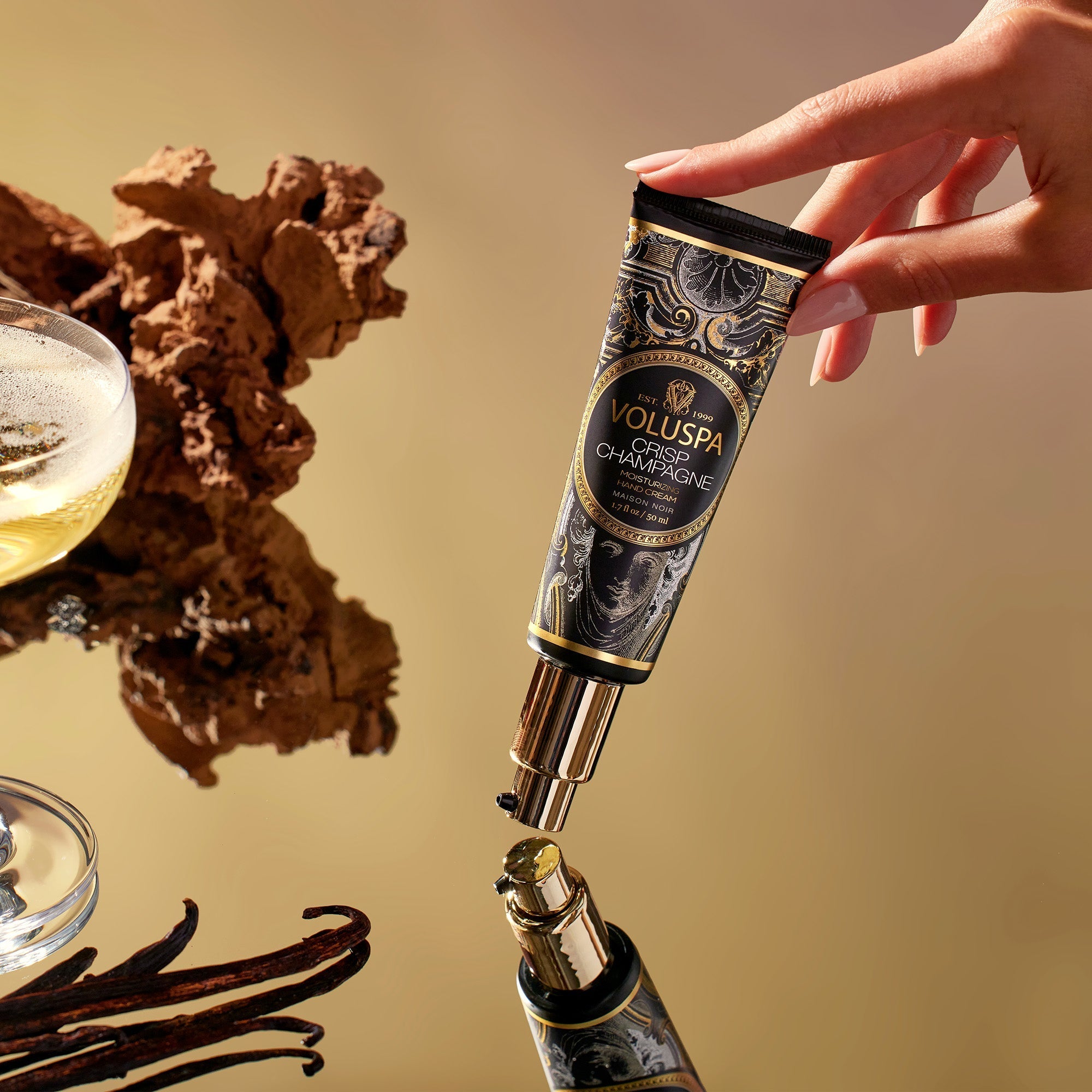 Crisp Champagne - Hand Cream Secondary image
