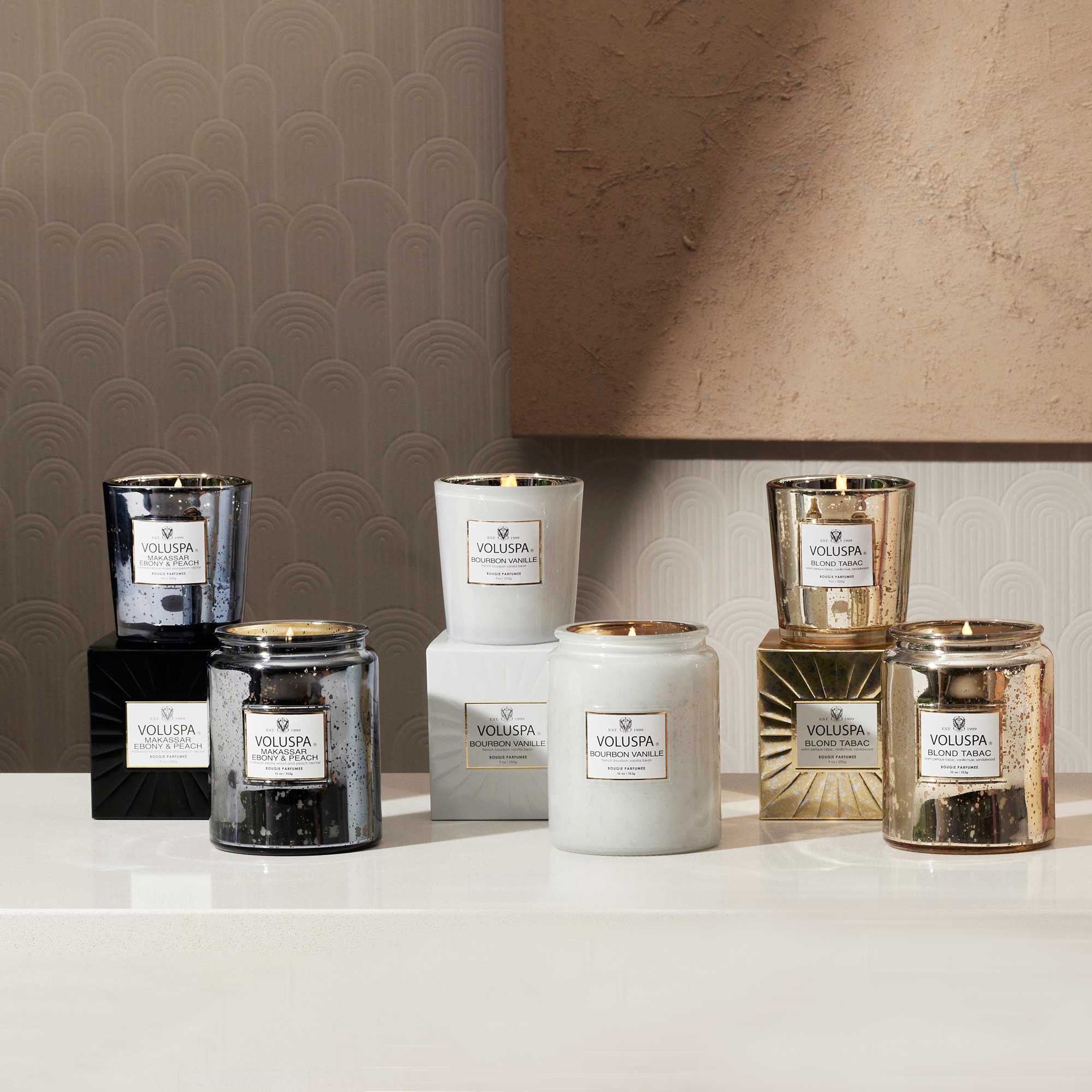 Makassar Ebony & Peach - Classic Candle Secondary image