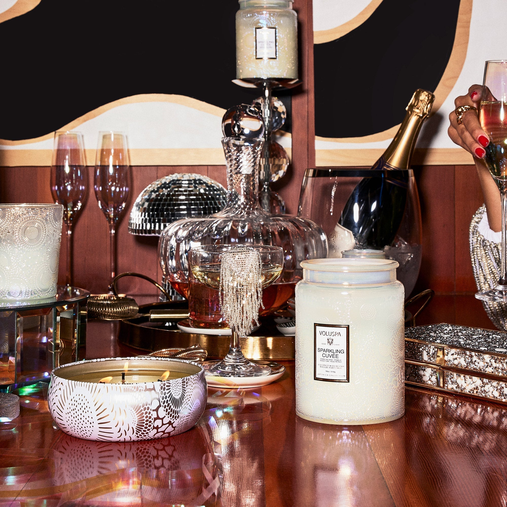 Sparkling Cuvée - Large Jar Candle Secondary image