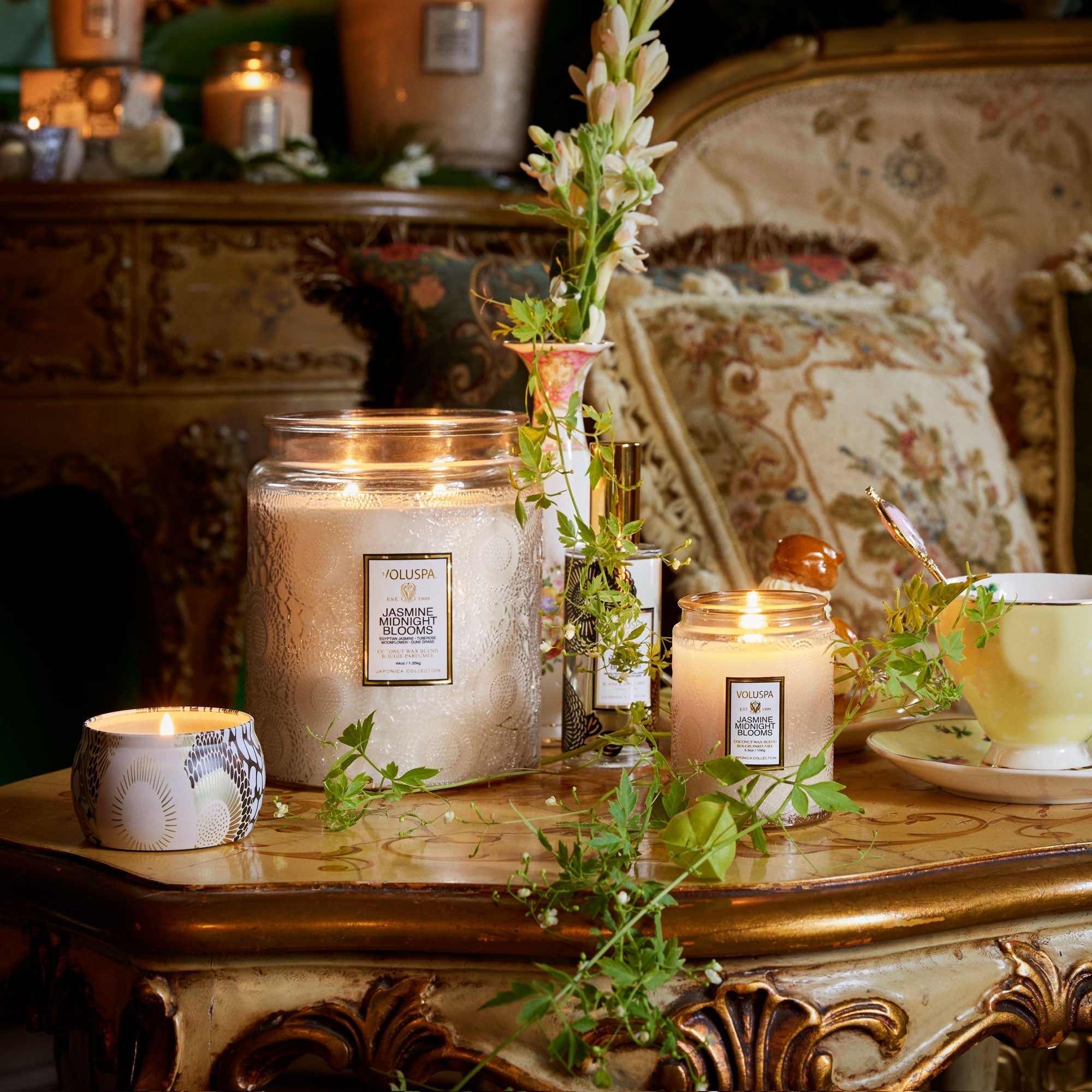 Jasmine Midnight Blooms - Mini Tin Candle Secondary image