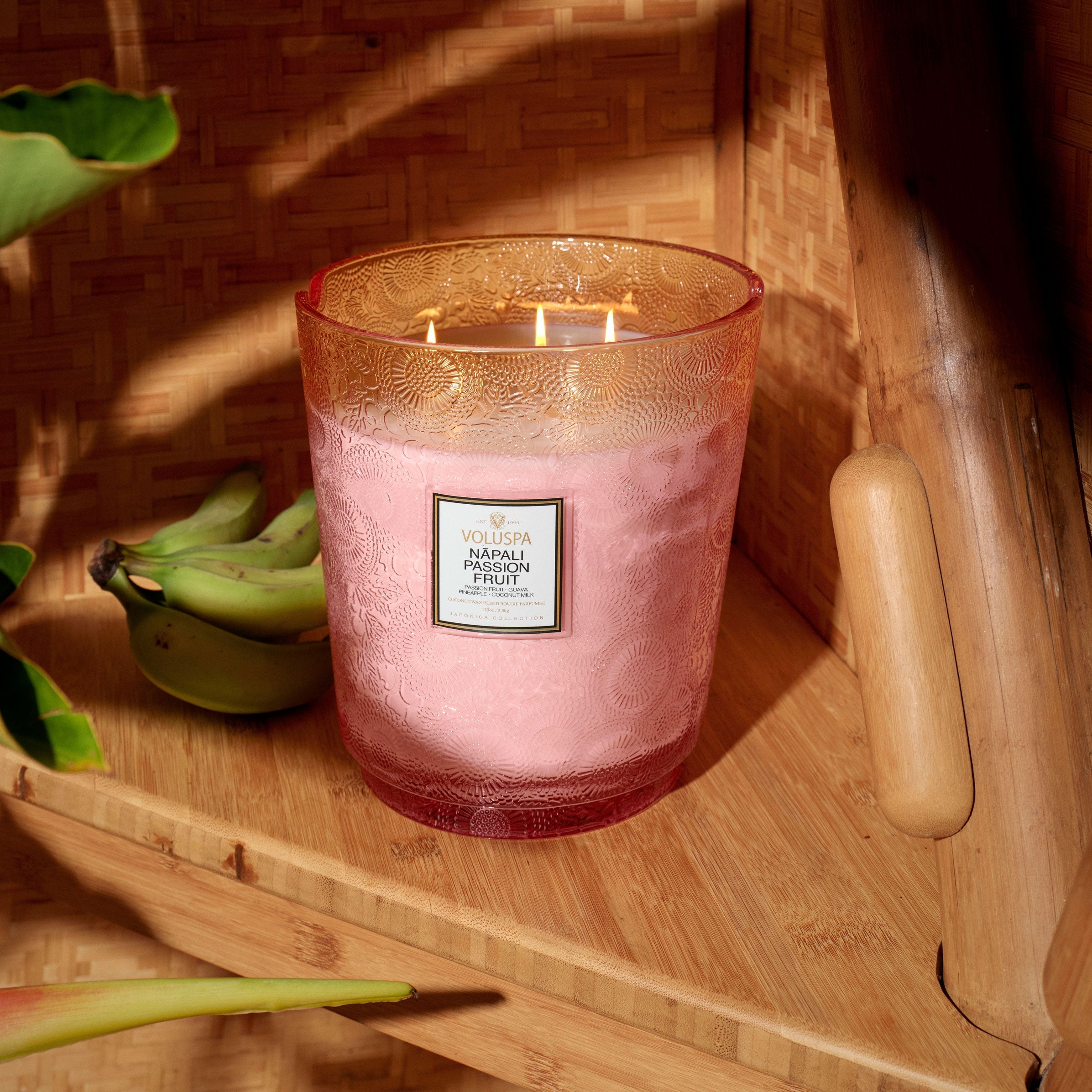 Nāpali Passion Fruit - 5 Wick Hearth Candle Secondary image
