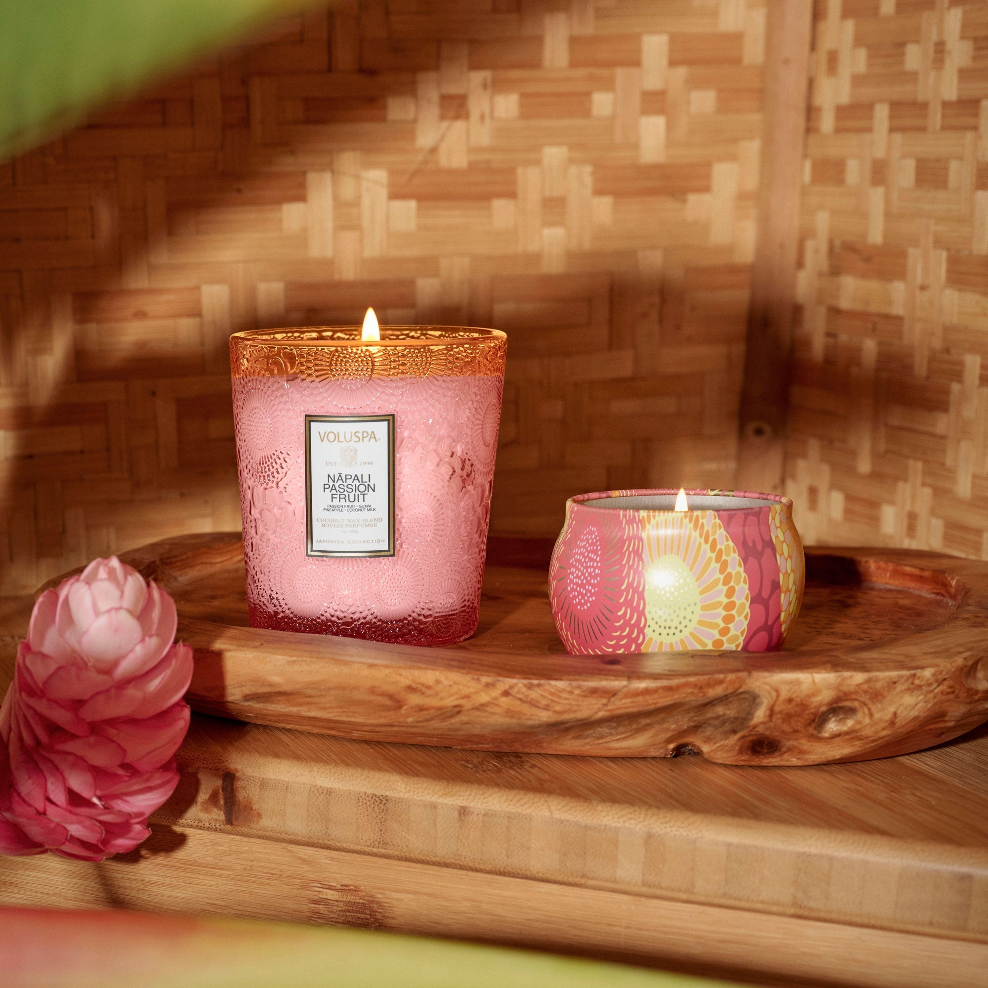 Nāpali Passion Fruit - Classic Candle Secondary image