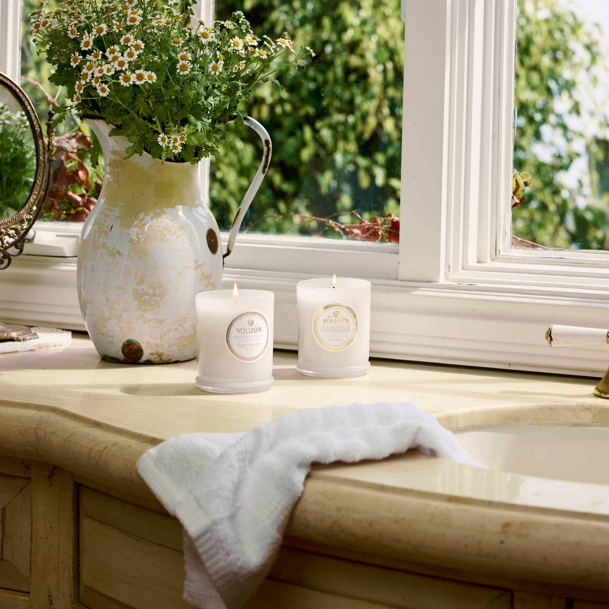 Retreat Candle Duo - Gift Set Secondary image